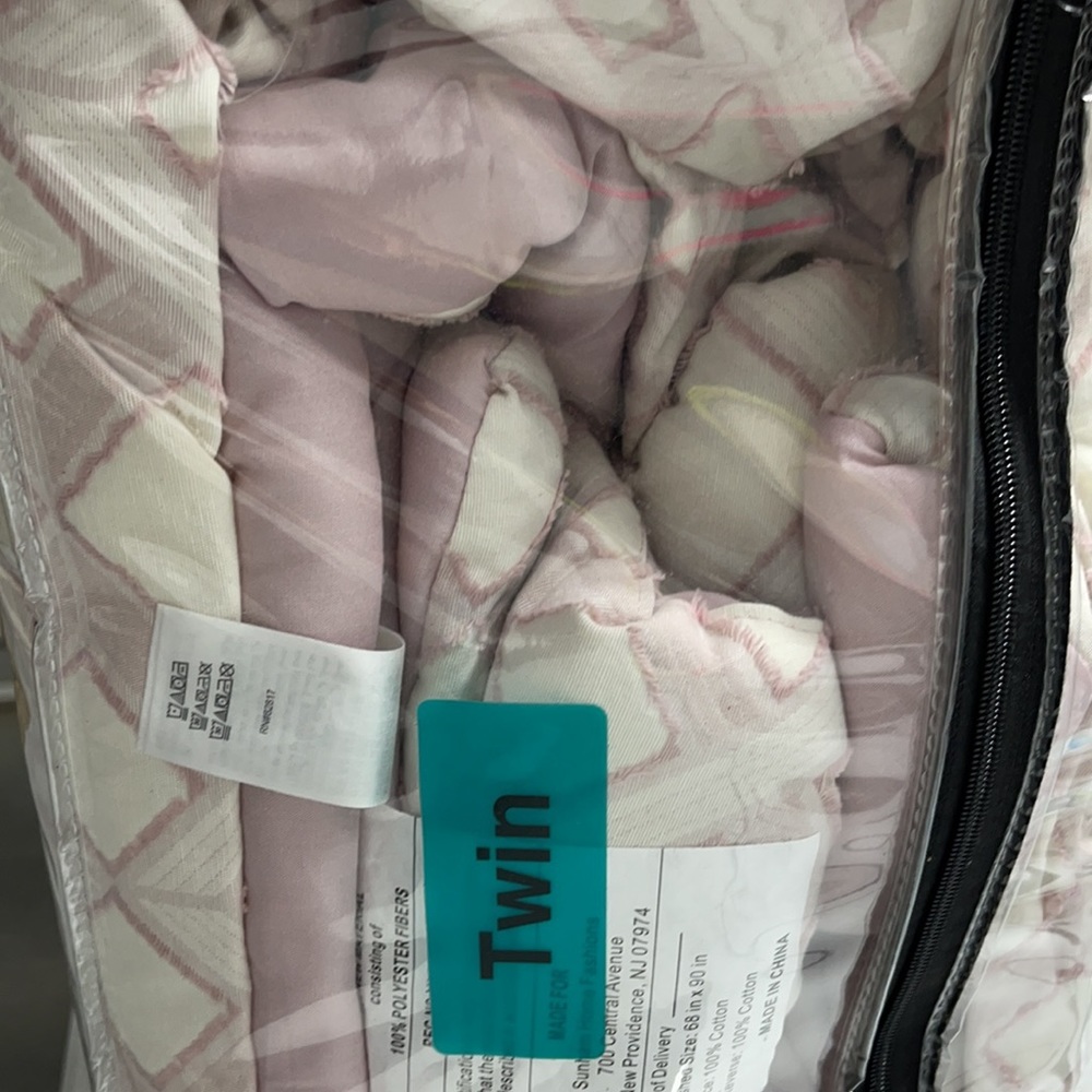 Martha Stewart Whim 2-Pc. TWIN XL Comforter Set - Picture 6 of 11